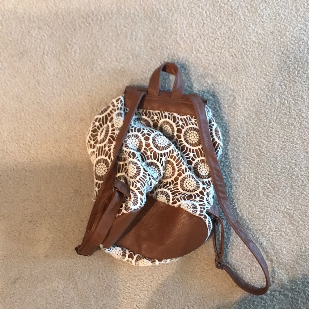 Backpack With String Detailing All Around. - image 2